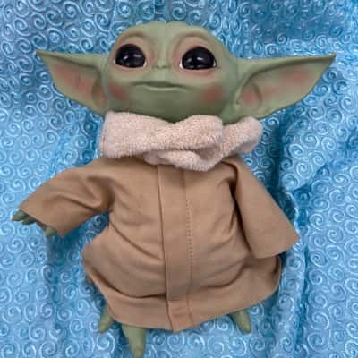 Star Wars Mandalorian  talking Baby Yoda