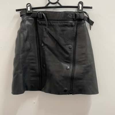 AJE Womens  Size 6 A-Line Skirt Black  