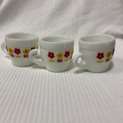 Vintage White Milk Glass Cups 