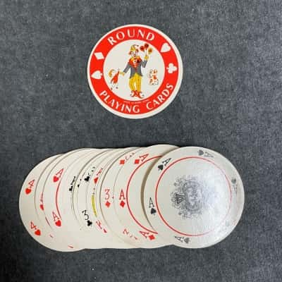 Qantas Round Playing Cards in Great Condition