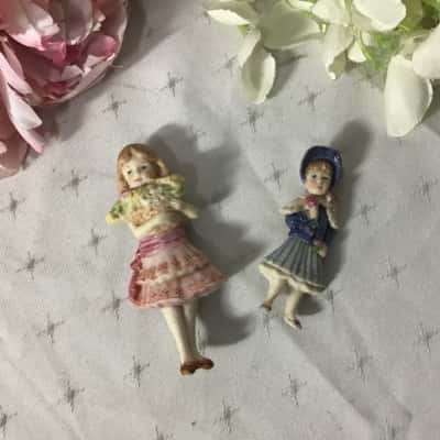 Vintage BELL Miniature Hand-painted Girl Ceramic Pin Brooches (x 2)