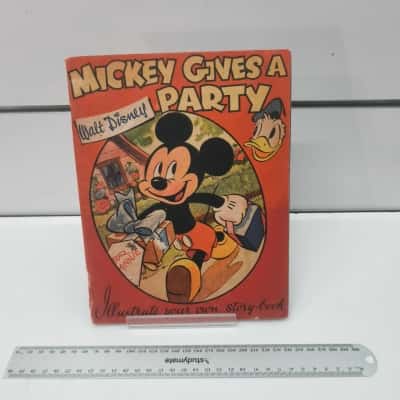 Mickey Gives a Party Book 
