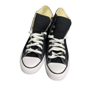 Converse Unisex Size 7.5 Black  / White Shoes