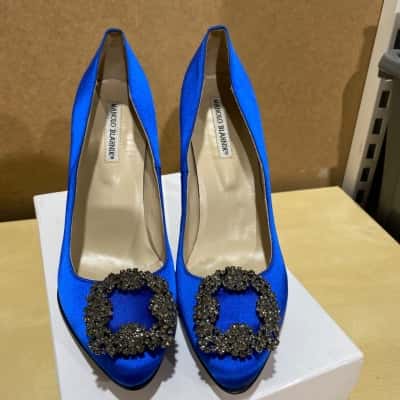 Manolo  Blahnik Womens  Size 40 Heels Blue 