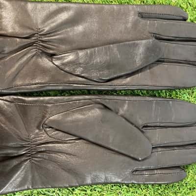  Womens  Size S Gloves 