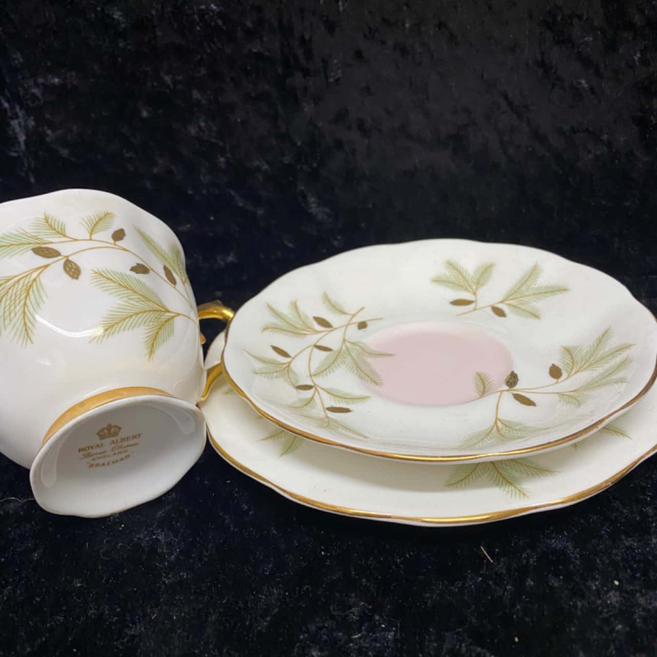 Reduced****Royal Albert Cup & Saucer & Plate Set(s)