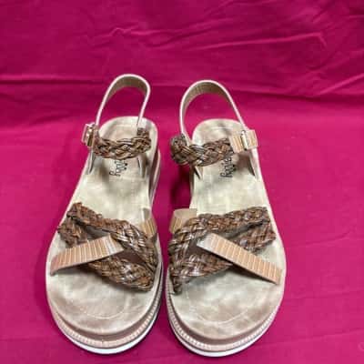 I Love Billy Ravos Women's  Size 37 Sandals Brown 