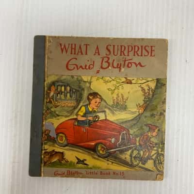 Enid Blyton "What A Surprise" Little Book Number 15.  Vintage Collectable