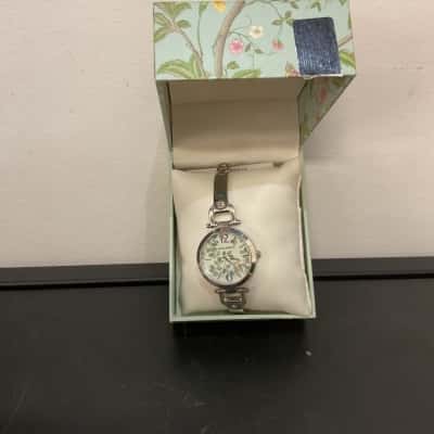 Laura Ashley Womens Silver band Avery Garden Printed Dial Watch