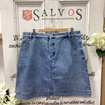 Serafina Brand! BNWT ASYMMETRICAL DENIM MINI SKIRT! Womens  Size 16 Denim Skirt / Mini Skirt Blue 