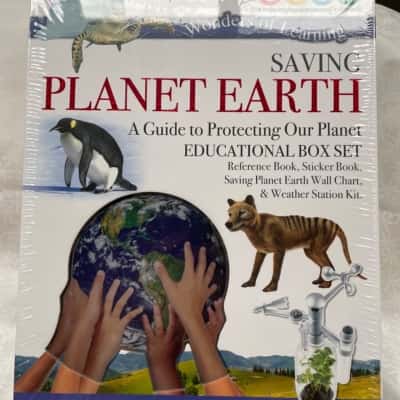NEW IN PACKAGING STEM Saving Plant Earth EDUCATIONAL BOX SET
