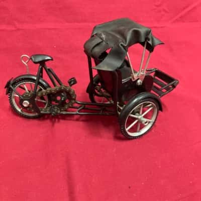 Metal Movable Rickshaw