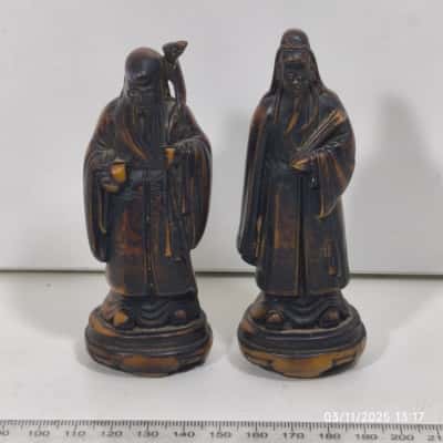 Duo Carved Figurines Chinese 