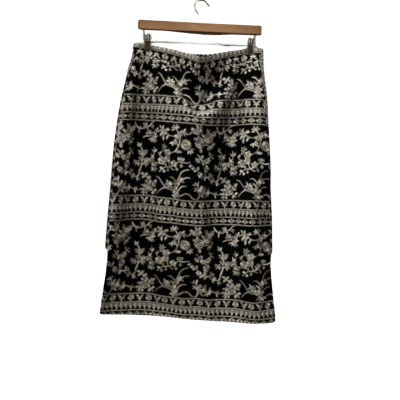 Veronica Maine Womens  Size 14 Embroidered Midi Skirt Black  / Floral 