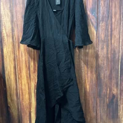 City Chic  Size M Black  wrap dress new 