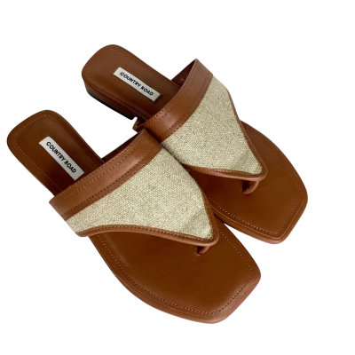 Country Road Womens  Size 36 Sandals Brown 