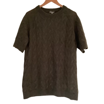 COS    Forest Green, Short Sleeve, Cable Knit, Fuzzy Mohair Blend Knit.   Size L 
