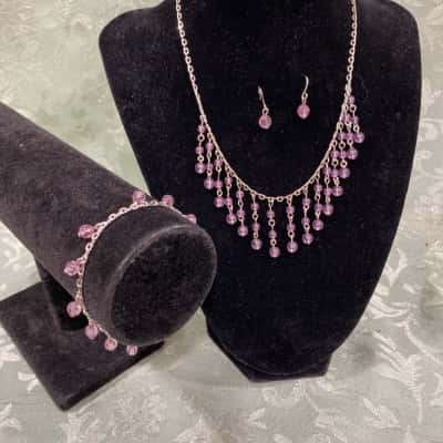  Womens Beaded Bracelet / Beaded Necklace / Earrings Purple / Silver-tone Set