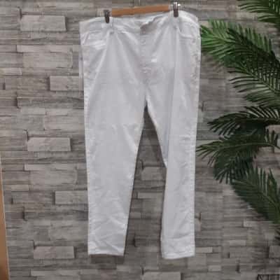 Carolina Womens  Size 18 High-Waisted Jeans / Skinny Jeans White 