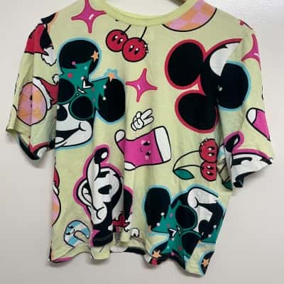 Disney's Women's Size M Short Sleeve Shirt - Mickey Mouse 