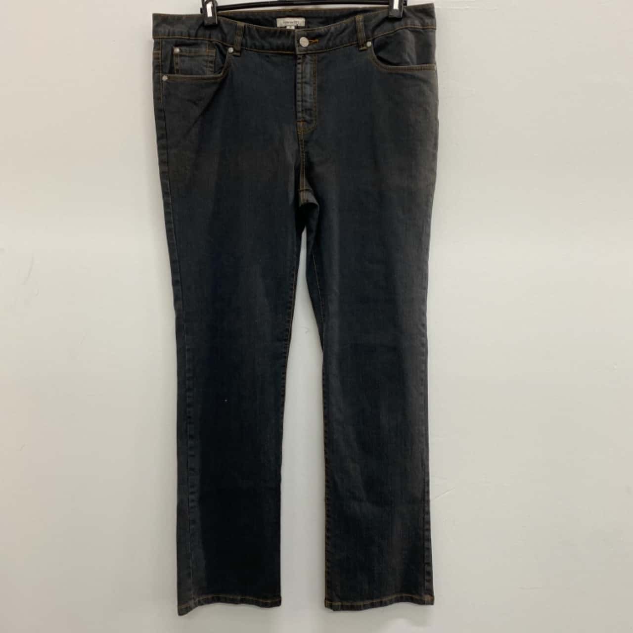 Meredith Womens Size 18 Straight Jeans 