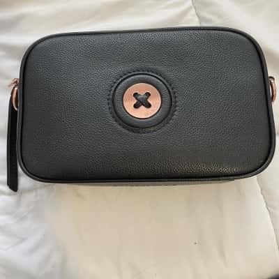 Mimco Womens Bay Camera Pouch Black Leather