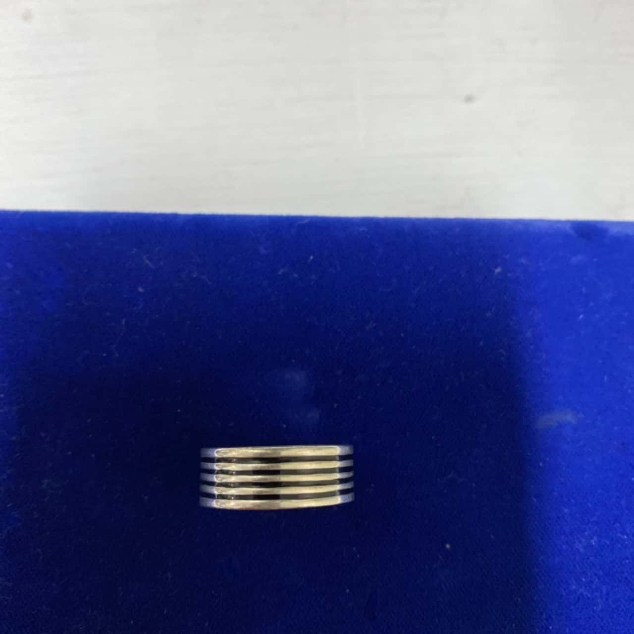 1077902_5