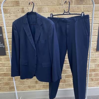 Boss Hugo Boss Mens navy suit Size 40 