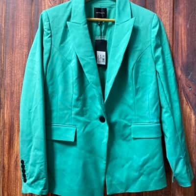 Portmans Womens  Size 16 Blazer Green  with black buttons new 