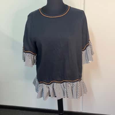  Womens  M size top