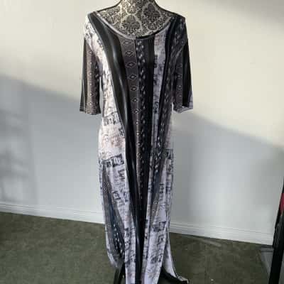  Womens  Size L Maxi Dress Blue / Grey / Pattern 