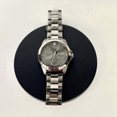Hugo Boss grey-plated stainless steel watch featuring a link bracelet and a multi-eye textured dial -Working