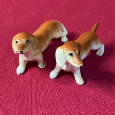 Vintage Miniature Figurine Dachshund Dogs Set of 2 