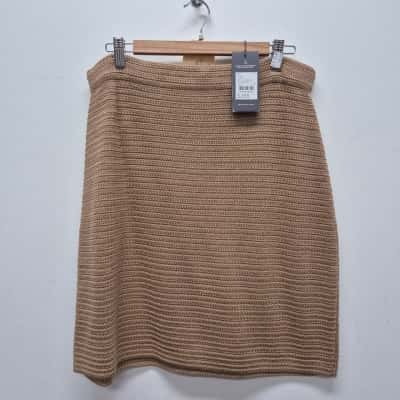 Country Road Chai Crochet Mini Skirt – Size L. 