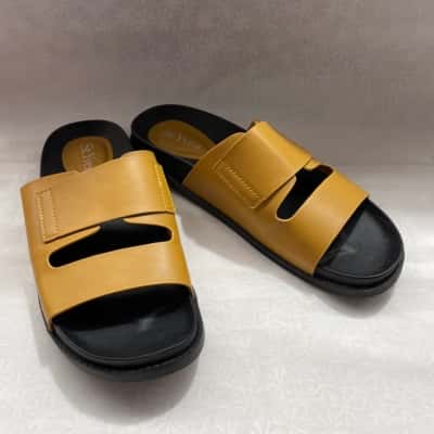  St Yves Mustard Colour Women’s Slip-on Slides Size 38 Flats 