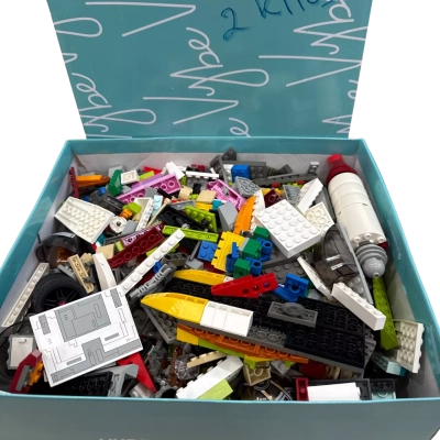 2 Kilos Assorted Lego Set 