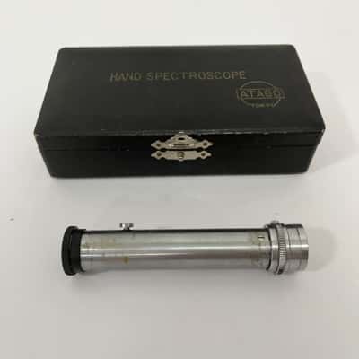 Vintage c.1960 Atago Tokyo Hand Spectroscope Scientific Optical Instrument – Cased