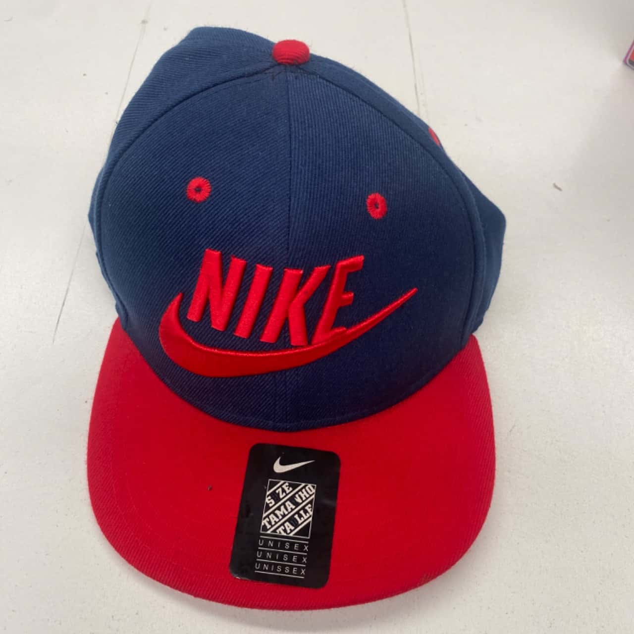 Nike Cap (s)