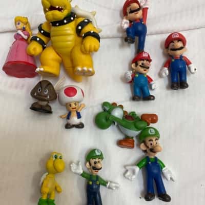 Super Mario Figurines X 11