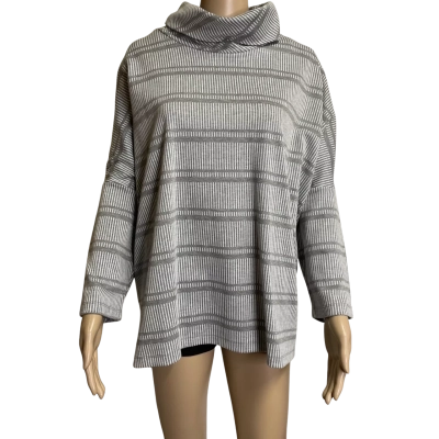 Sportscraft Womens roll neck top size XL