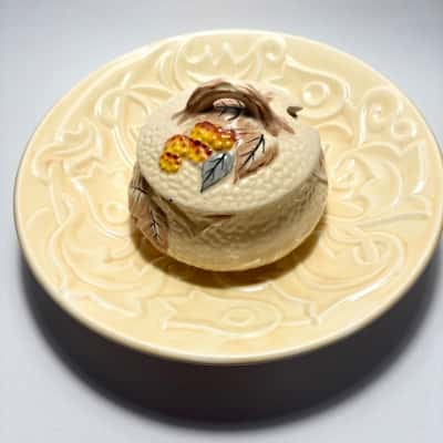 Vtg. Set of 2 -1950s Wade Pottery Sugar Bowl and Bowl in the Bramble design