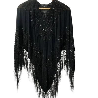 Charlie Brown Womens  Size 10 Poncho Black  