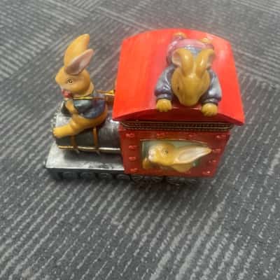 Regency fine Arts Tales of the Warren Trinket Box