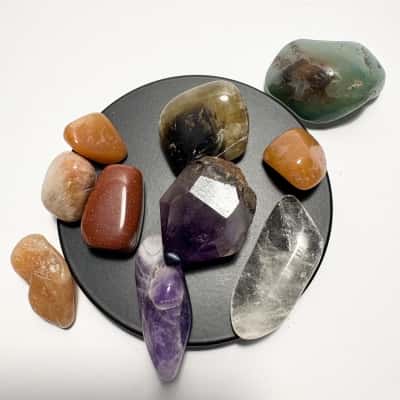 Set of 10 tumbled & raw chakra crystal and gemstone pieces 