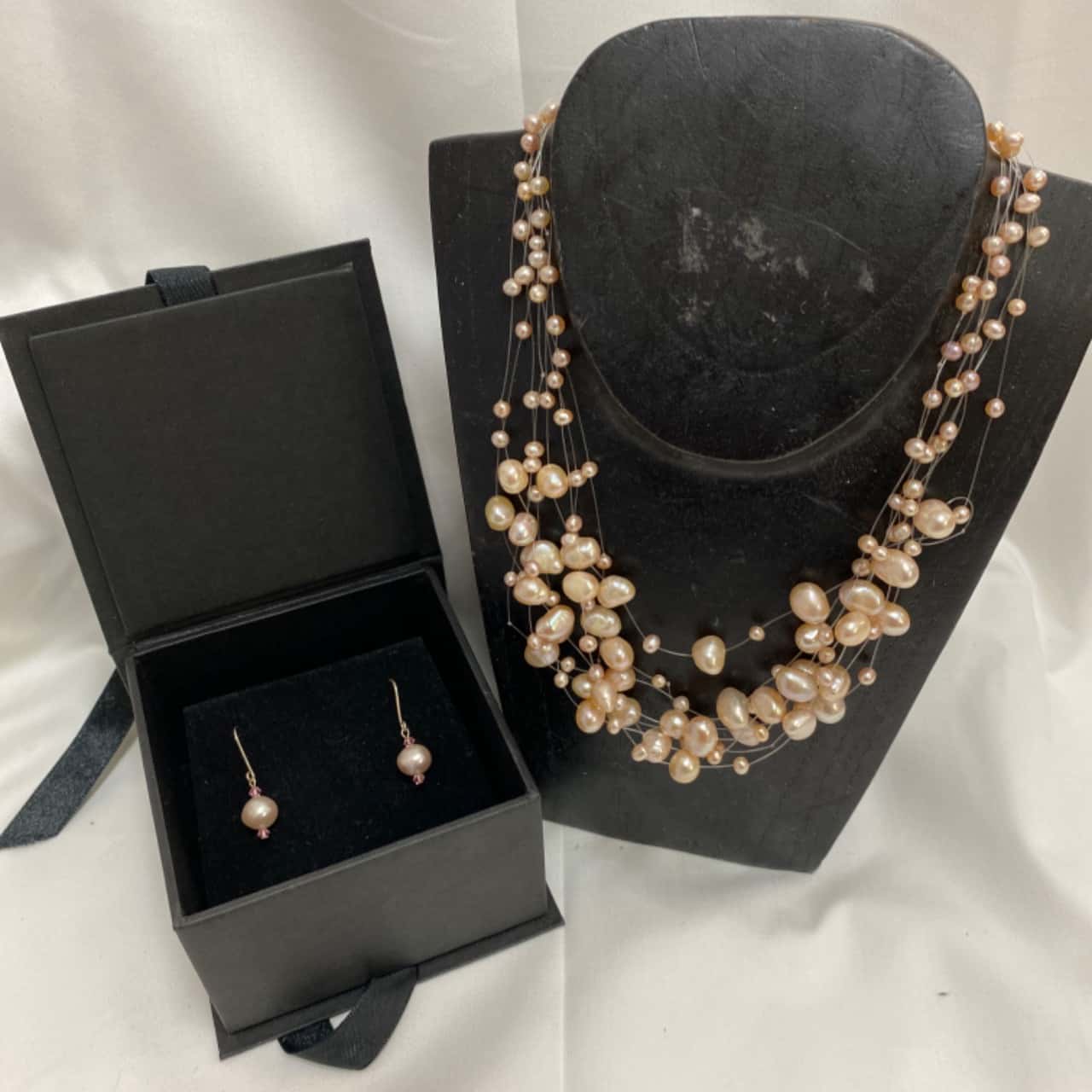 Womens Fresh water Pearl Set Necklaces 