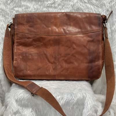 Rugged Hide Mens messenger bag