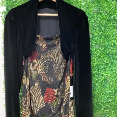  Womens  Size 16 Long Sleeve Top Black  / Gold / Red 