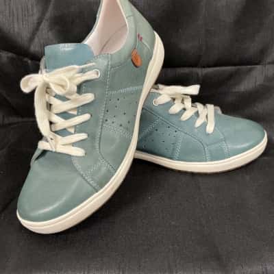 Josef Seibel Womens  Size 39 Sneakers 
