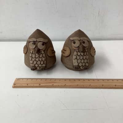Hand made pottery salt and Pepper Owl set