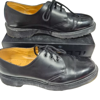 Doc Martens 1461 Unisex Plain Welt Shoe  Size 9.5